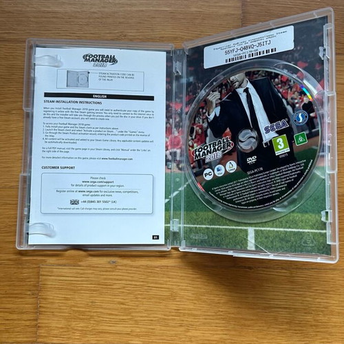 Football Manager 2018 PC used, small crack on case