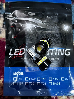 Led lamps T10 T20 H1 H3 H4 H7 HB3 new with can bus adapters