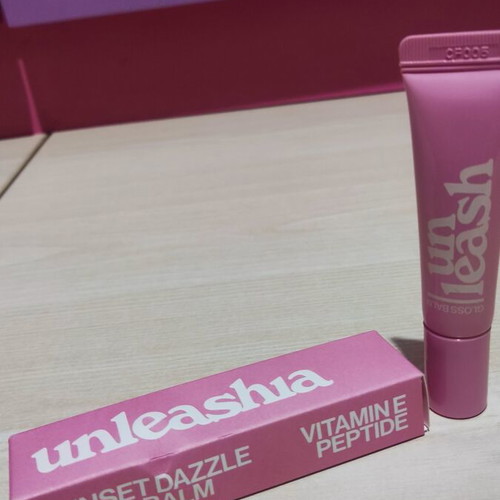 Unleashia Sunset Dazzle Gloss Balm 10g new