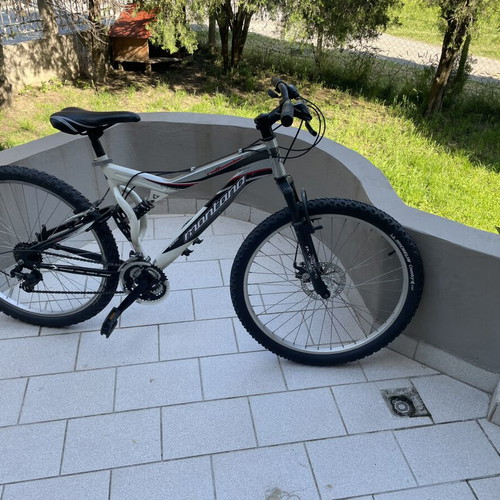 Mountain Bike Montana 26 Inch used, Michelin tires, 21-speed Shimano