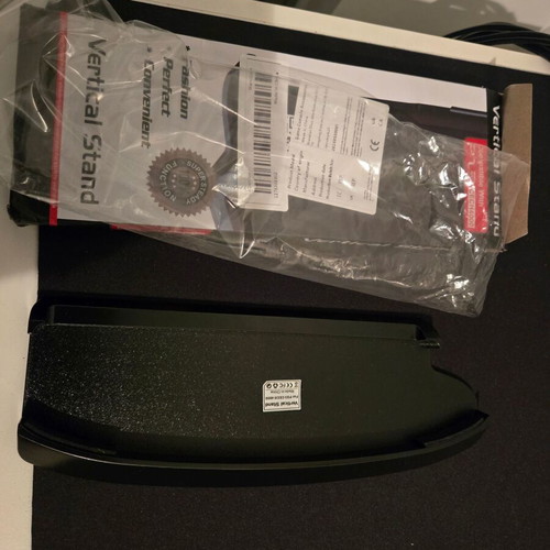 PS3 vertical stand like new