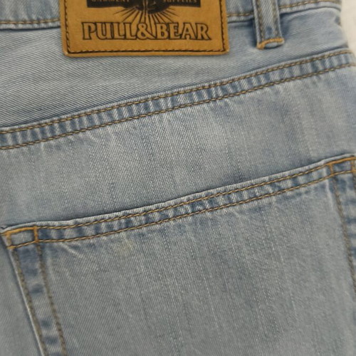 Pull & Bear light blue denim bermuda shorts used, size L
