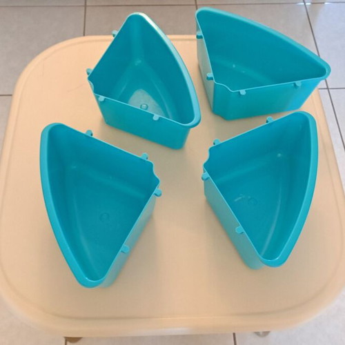 Children's table like new, sturdy plastic, assembly required