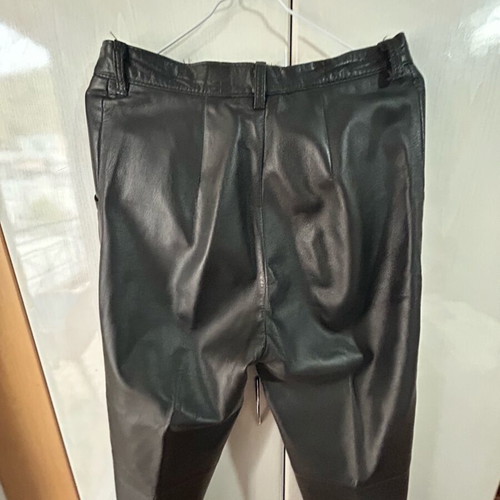 Leather pants like new, size large, black