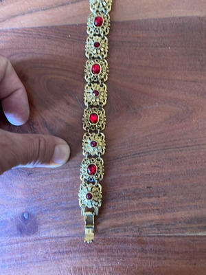 Vintage bracelet used, very impressive, gold