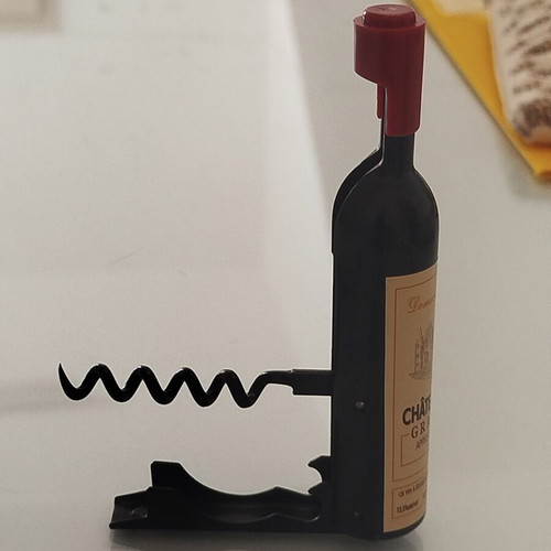 Bottle Opener Magnet new, for beer and wine