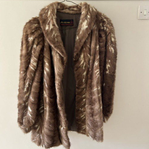 Vintage real fur coat with lining from the 60s