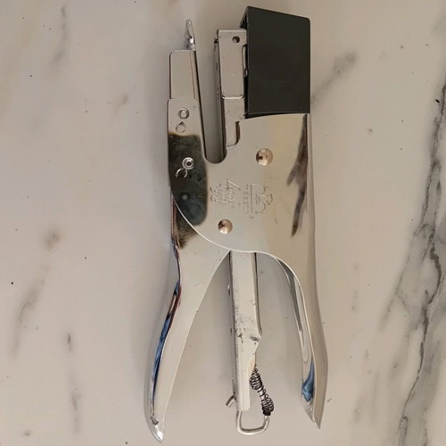 Stapler Primoula 12 like new
