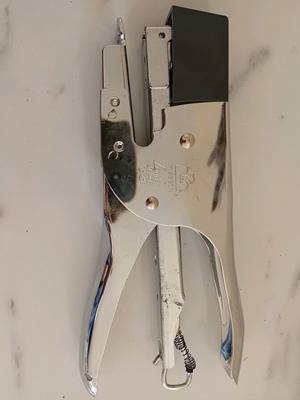 Stapler Primoula 12 like new