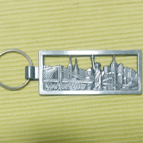 New York keychain like new, metal