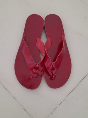 Leather red sandals new
