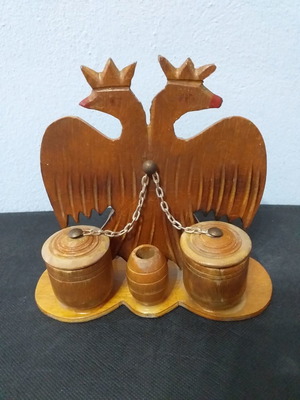 Wooden salt and pepper holder used, vintage