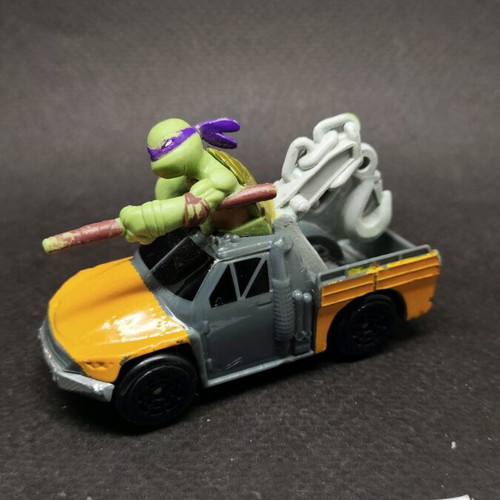 Donatello Tow Truck TMNT 2014 used collectible