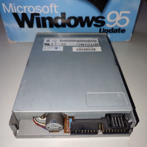 Mitsumi D359M3D - 3.5" Floppy