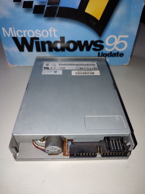 Mitsumi D359M3D - 3.5" Floppy