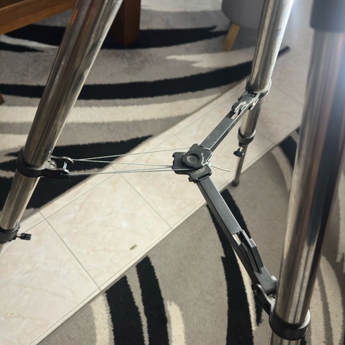 Bresser Skylux 70/700 telescope used with tripod and eyepieces
