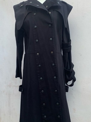 Black vintage Metrogeist coat like new with double button fastening