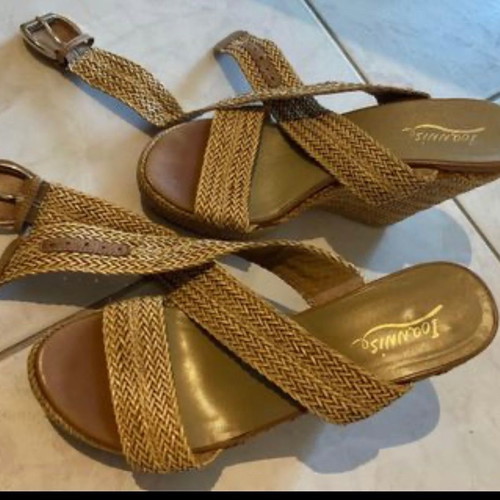 Ioannidis sandals used, size 39, beige