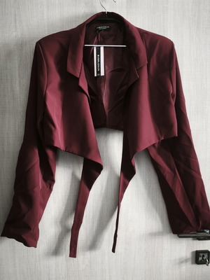 Bubblegun suit new, burgundy crop jacket and wide leg pants, size large