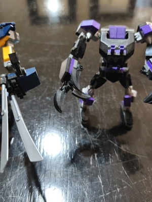 Lego set with 2 robots and 1 mech like new