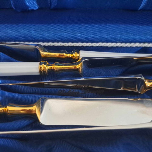 Cutlery set of 6 small vintage knives like new with luxury case