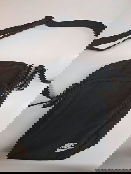 Nike Men's Heritage