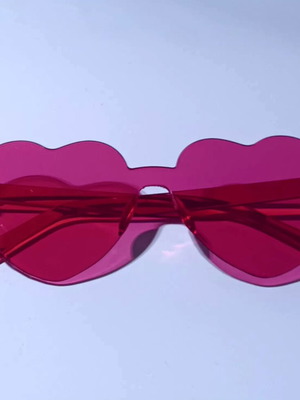 Heart-shaped glasses new, pink