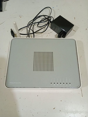Thomson TG782 router like new