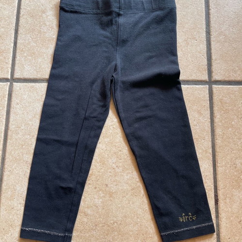 Bundle of pants used for 18-24 months, 2 pieces