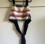 Crop top Benetton like new με καλοκαιρινά όμορφα χρώματα