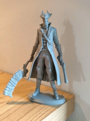 Μινιατούρα Hunter Bloodborne καινούργια, ύψος 14 εκατοστά