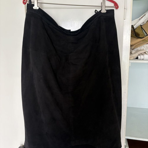 Black Suede Skirt like new, size XXXL
