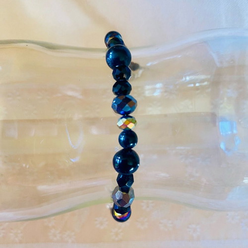 Handmade bracelet new with black beads and silver clasp