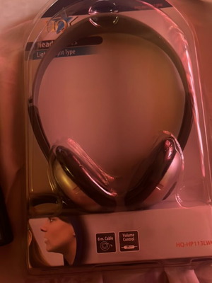 HQ HP-113LW6 wired on-ear headphones black/silver
