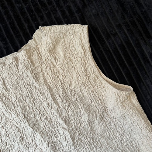 Sleeveless Gofre Shirt beige, like new, size S