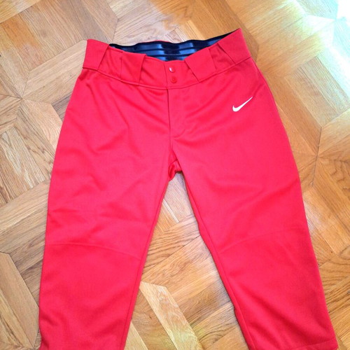 Nike women's capri pants new, red, size S