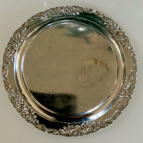 Decorative plate with Cyprus emblem used, collectible