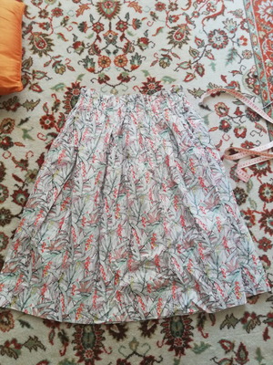 H&M Cotton Colorful Skirt like new, size M