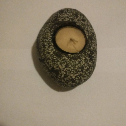 Decorative cement and pebble tealight holders set of 2 like new
