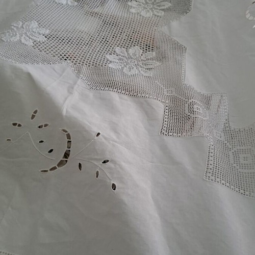 Tablecloth white mercerized cotton fabric 170x220 with cutwork and embroidery
