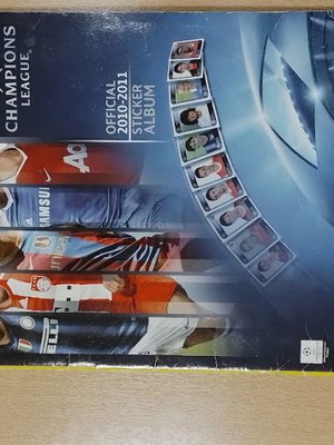 Ts.League 2010-2011 Panini album used with 251/564 stickers