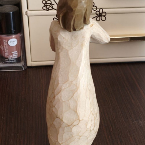 Willow Tree figurine like new