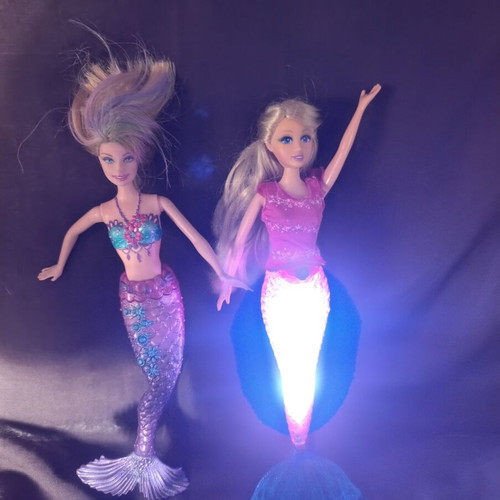 Barbie Merliah Mermaid Tale 2 2011 used with light-up mermaid gift