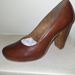 S.Oliver leather heels