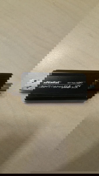 AVerMedia AVerTV Hybrid Volar Max TV Tuner Kit for Windows