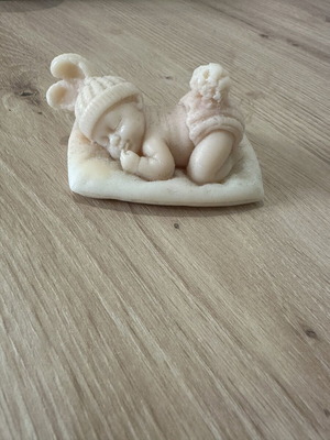 Candle baby figure
