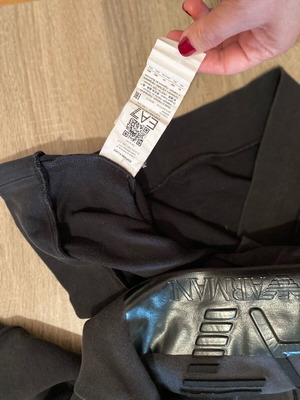 Φούτερ Armani Exchange μεταχειρισμένο, μαύρο, μέγεθος L με κουκούλα