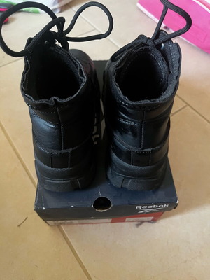 Boots like new, size 37, black