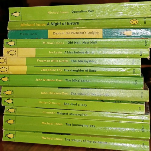 Penguin Crime English Pocket Books used, set of 28