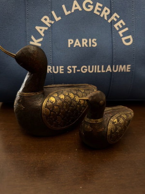 Duck set bronze and wood like new, pair
